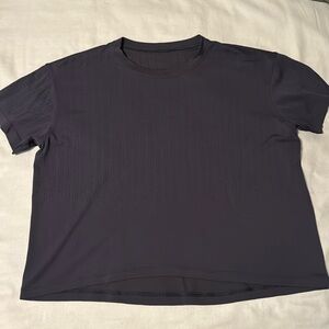 Lululemon workout top